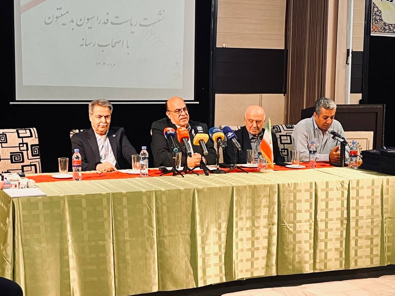 رئیس فدراسیون بدمینتون: میزبانی جام فجر در ارومیه و جام کاسپین در بندرانزلی | حضور ۶ کشور خارجی