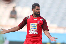 کنعانی‌زادگان: پرسپولیس بدون تیم کامل برابر فجرسپاسی متوقف شد