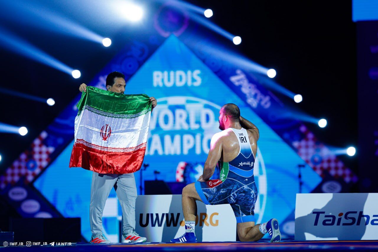 استقبال تاریخی آملیها از امیرحسین زارع پس از سومین طلای جهانی کشتی آزاد