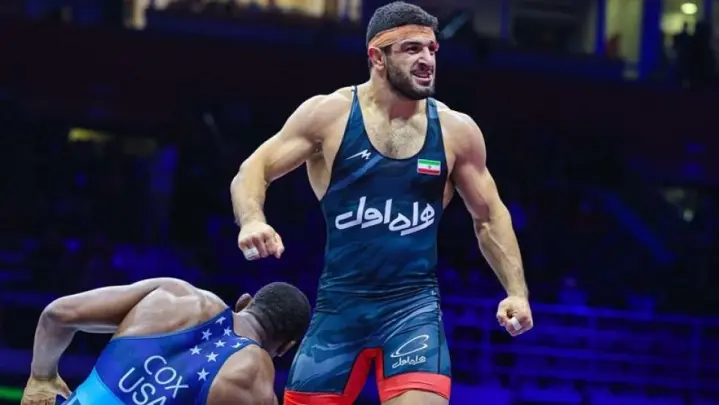 پاداش میلیاردی کشتی‌گیران قهرمان جهان و رونمایی از برنامه راهبردی ۸ ساله فدراسیون