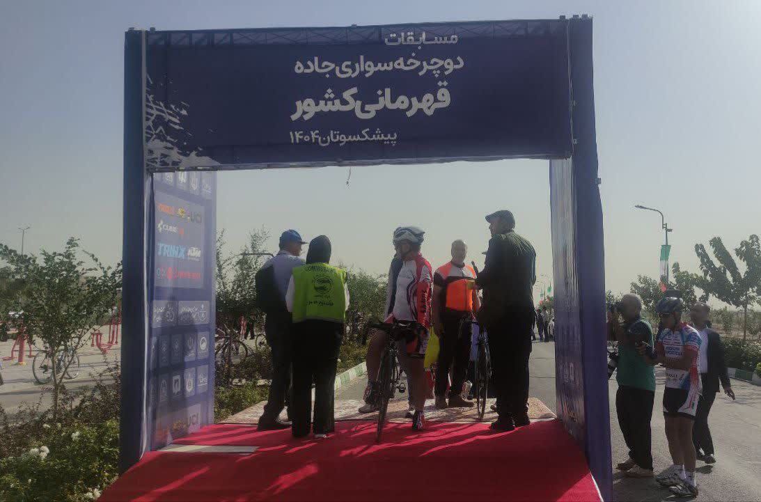 آغاز رقابت ۲۰۰ دوچرخه‌سوار در مسیر جاده‌ای مشهد برای کسب عنوان قهرمانی کشور