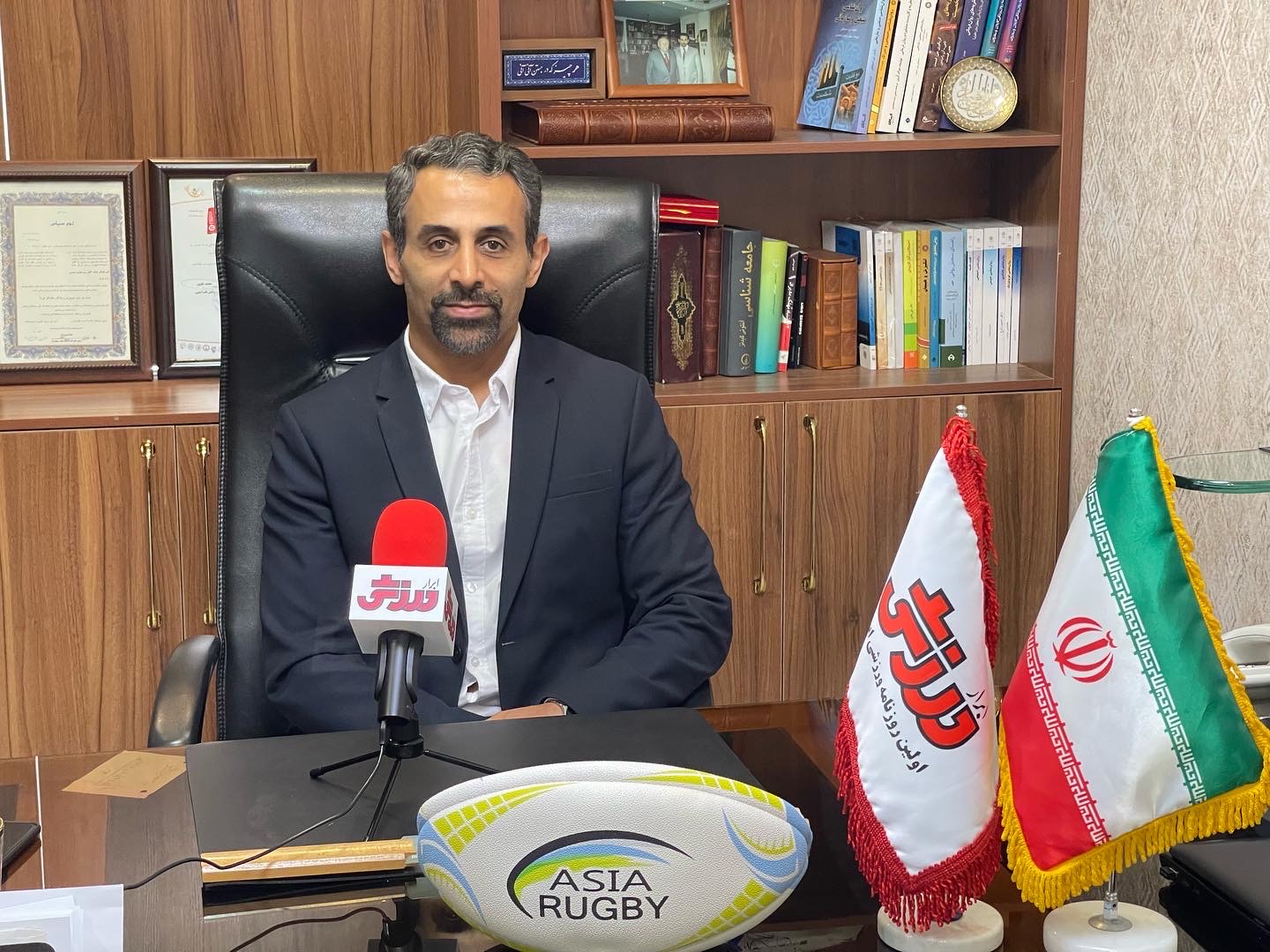 حسینی: اقدام غیرکارشناسی ضربه مهلکی به پیکره یک رشته المپیکی زد/ انحلال فدراسیون المپیکی در یکسال هم غیر قانونیست