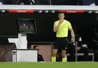 پنهانکاری بزرگ در داوری الکلاسیکو سزار سوتو گرادو در آخرین لحظه از انتخابش باخبر شد پنهانکاری بزرگ در داوری الکلاسیکو سزار سوتو گرادو در آخرین لحظه از انتخابش باخبر شد