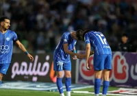 پیروزی قاطع استقلال مقابل آلومینیوم با درخشش خط حمله آبیها پیروزی قاطع استقلال مقابل آلومینیوم با درخشش خط حمله آبیها