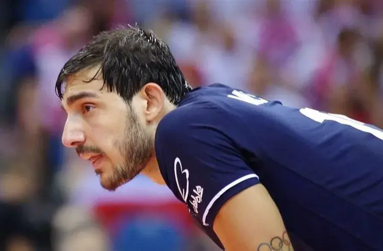 علی اصغر مجرد در مراسم خاکسپاری صابر کاظمی: ستاره والیبال ایران همیشه در یاد ما خواهد ماند