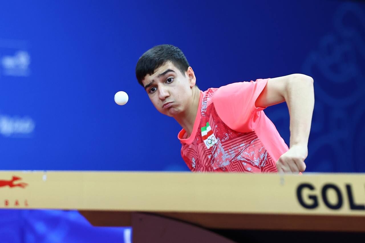 پیروزی دراماتیک بنیامین فرجی مقابل نماینده آمریکا در تنیس روی میز جوانان