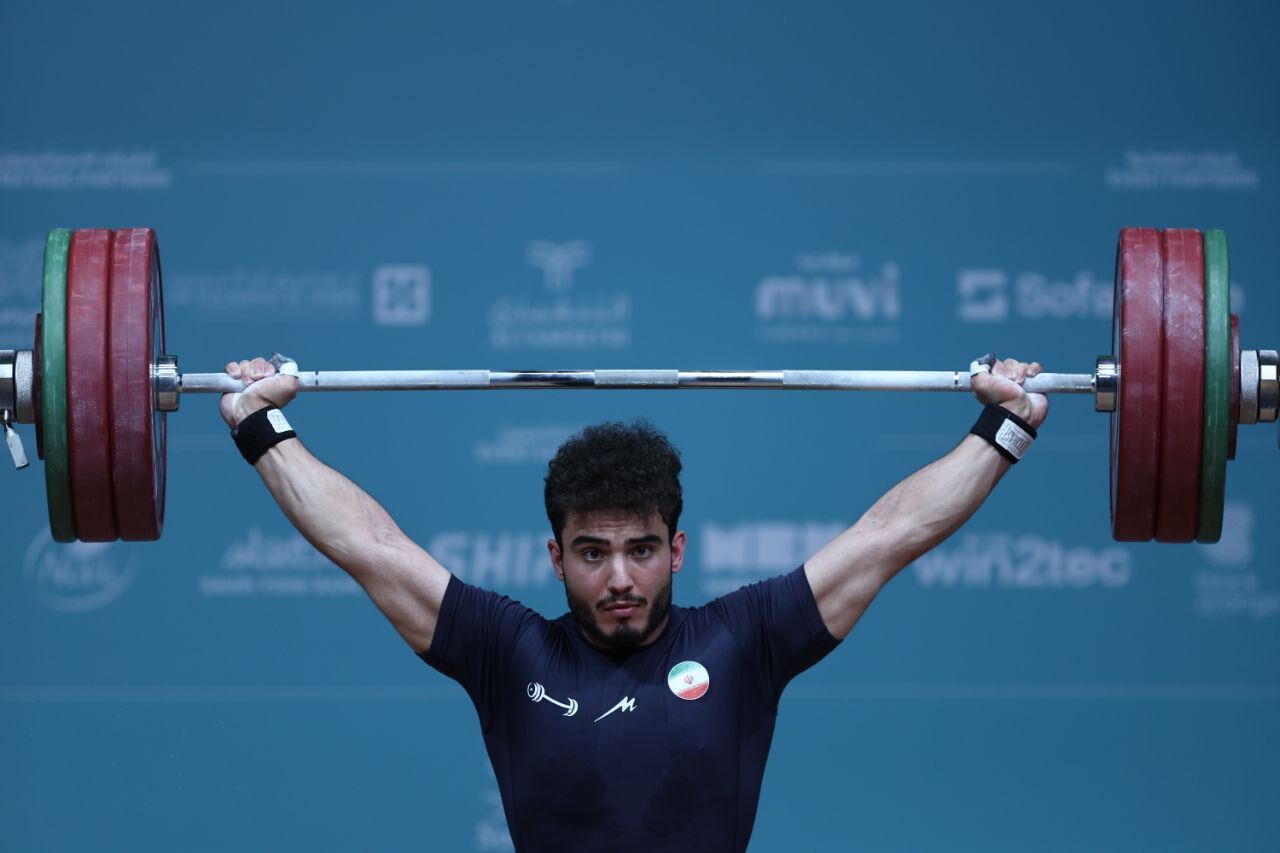 طلای درخشان ایلیا صالحیپور در رقابت نفسگیر وزنهبرداری آسیا