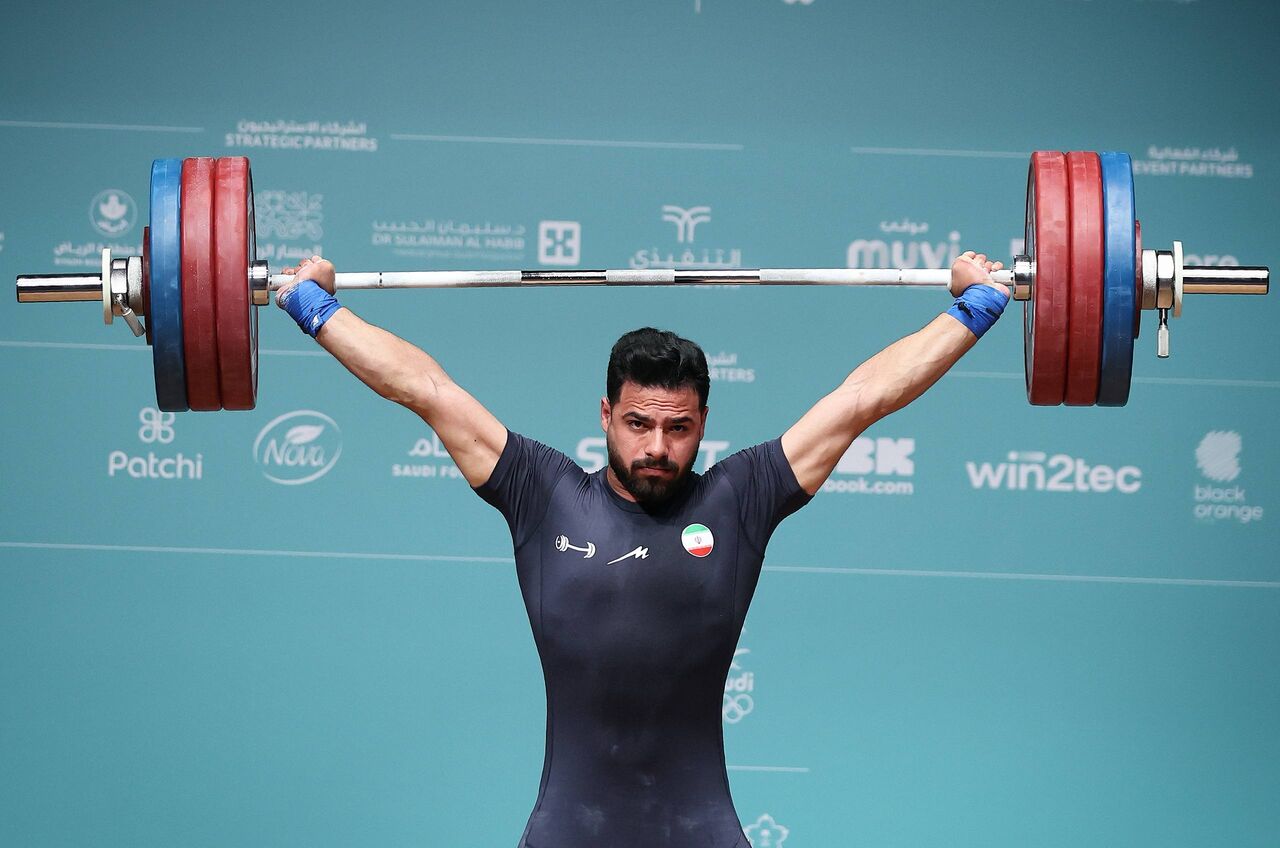 درخشش معینی با دو نقره و یک برنز در رقابت‌های وزنه‌برداری کشورهای اسلامی