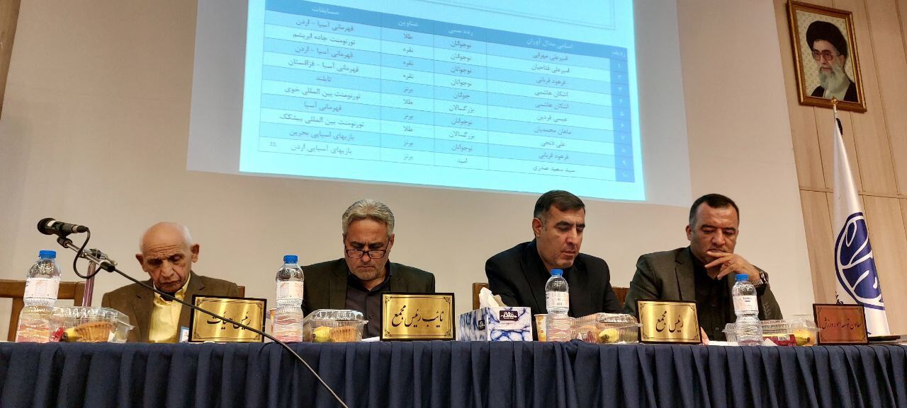 بوکس تهران مسیر جذب نوجوانان و قهرمانسازی را همزمان دنبال میکند