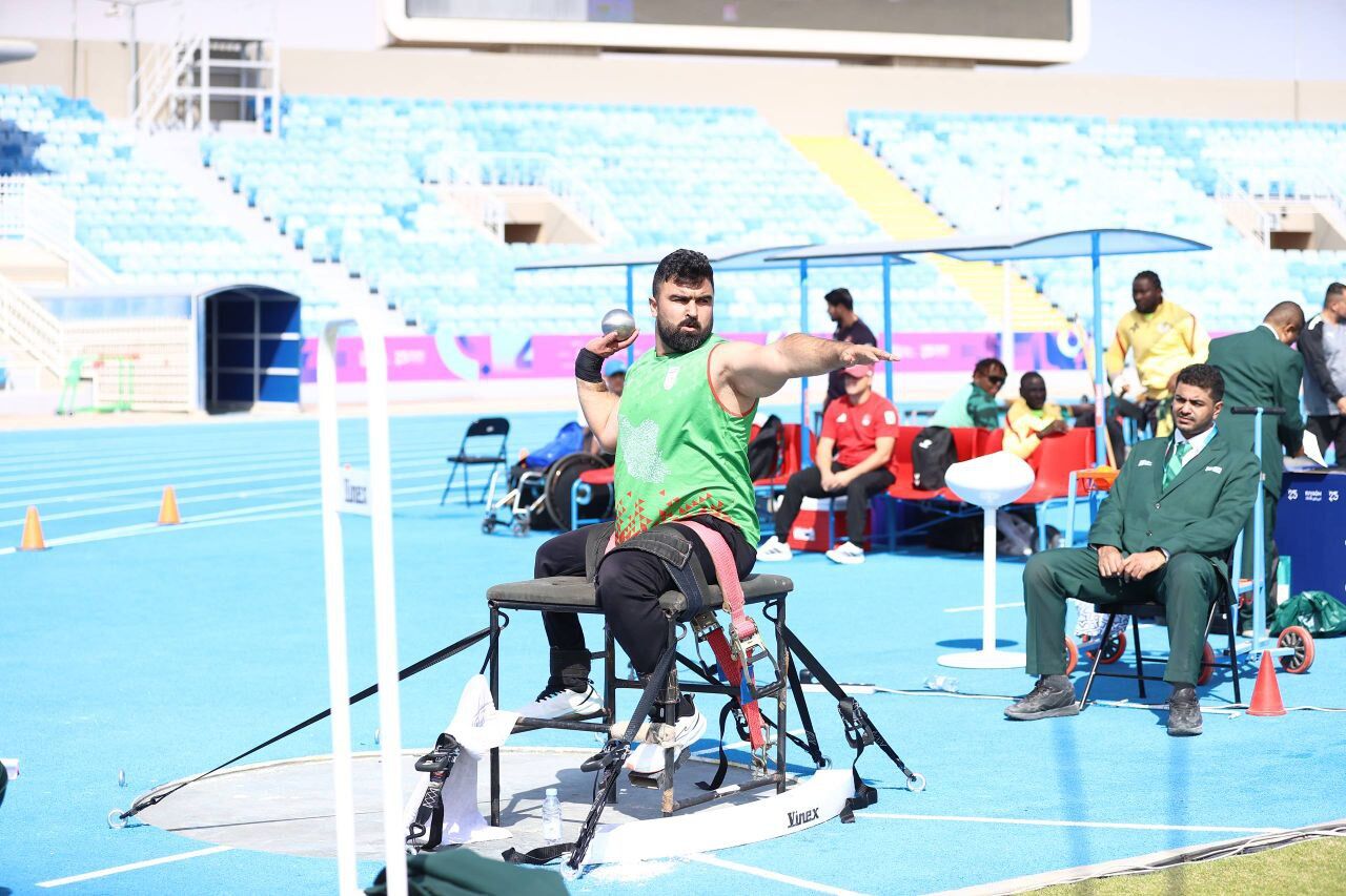 خسروی طلای پرتاب وزنه پارادوومیدانی را به ایران هدیه کرد