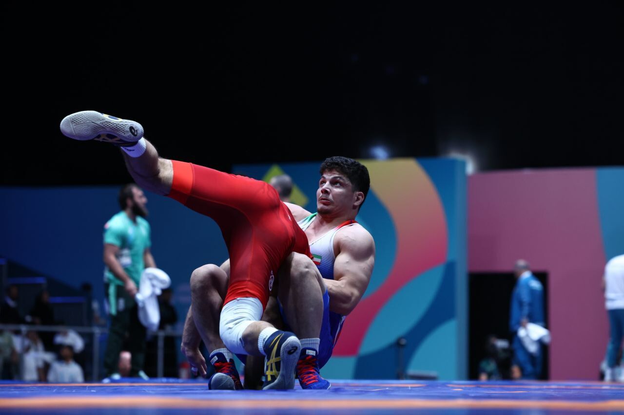 قدردانی استانداری قم از درخشش امیر عبدی و نقره ارزشمند کشتی فرنگی در ریاض