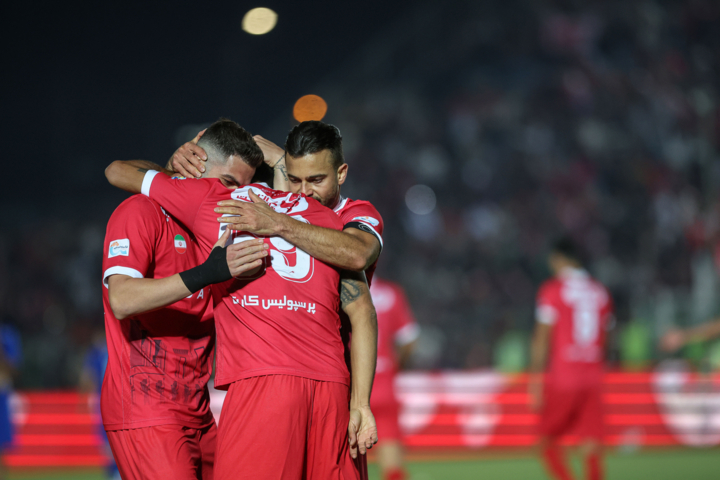 پرسپولیس در قزوین به دنبال بازگشت به کورس قهرمانی مقابل شمس‌آذر