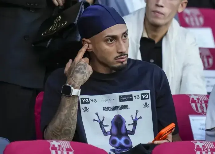 واکنش تند رافینیا به نادیده گرفته شدن در ترکیب برترین‌های سال پس از فصل درخشان با بارسلونا