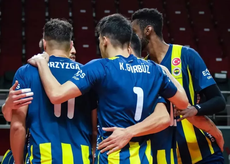 رویارویی داغ در لیگ ترکیه گنچلیک شریفی به دنبال ادامه معجزه آغاز فصل برابر فنرباغچه انگاپت