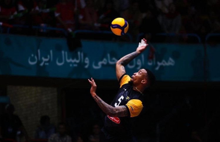 والیبال لیگ برتر: جدال مس و سپاهان در رفسنجان و فرصت طلایی رازین پلیمر در تهران