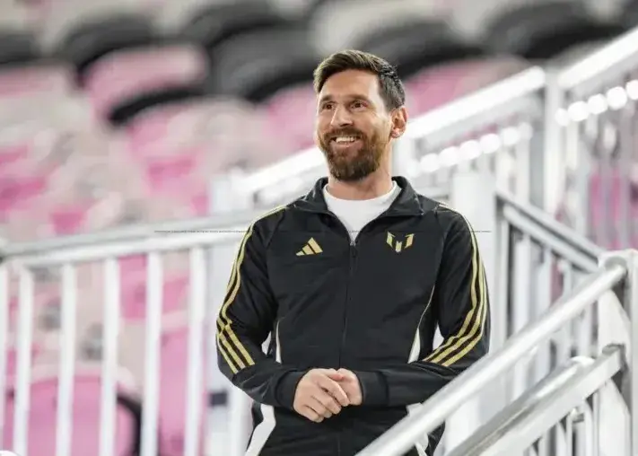 همکاری دو دهه‌ای مسی و آیکونز با فناوری تریپل لاک برای اصالت یادگاری‌ها ادامه پیدا کرد