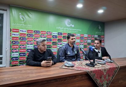 سرمربی آلومینیوم: با وجود شکست مقابل چادرملو، ناامید نمیشویم سرمربی آلومینیوم: با وجود شکست مقابل چادرملو، ناامید نمیشویم