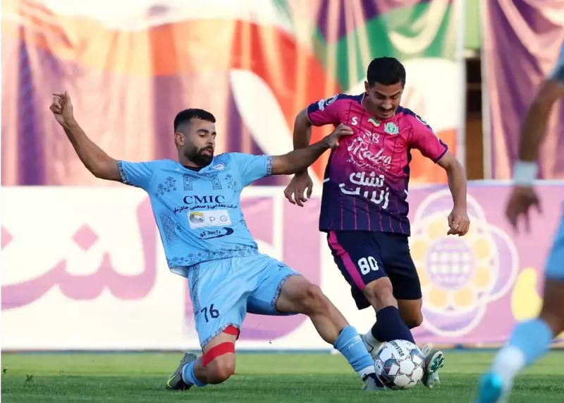 چادرملو اردکان با شکست آلومینیوم اراک برای نخستینبار صدرنشین لیگ برتر شد