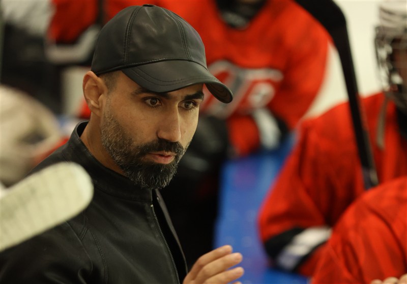 ام دات آر با تکیه بر جوانی و سرعت به دنبال صدرنشینی در لیگ تازه هاکی روی یخ