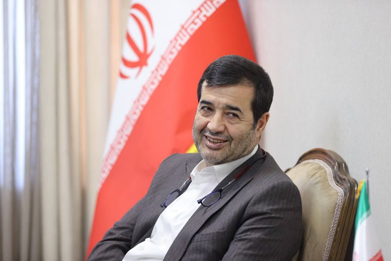 بازدید وزیر ورزش و جوانان از اردوی تیم ملی ام‌ام‌ای در آکادمی ملی المپیک