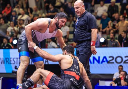 قهرمانی استقلال قم در لیگ برتر کشتی با پیام تبریک استاندار؛ خرسندی مردم استان