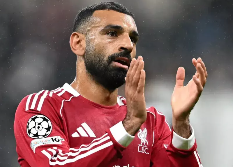 صلاح نیمکت‌نشین شد آینده ستاره لیورپول در هاله‌ای از ابهام