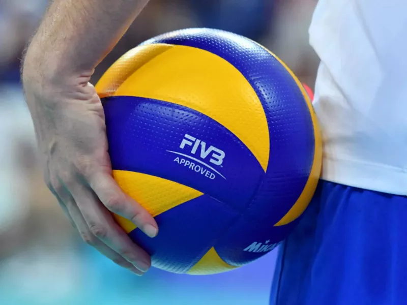 پیروزی قاطع پسران ایران برابر چین و حذف نزدیک دختران مقابل برزیل در والیبال جهانی دانشآموزان