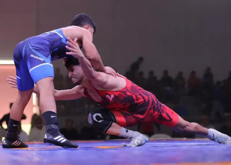 پایان فصل لیگ فرنگی با نبرد چهار تیم در تهران؛ دیدار استقلال قم و دانشگاه آزاد آغازگر روز کشتی خواهد بود