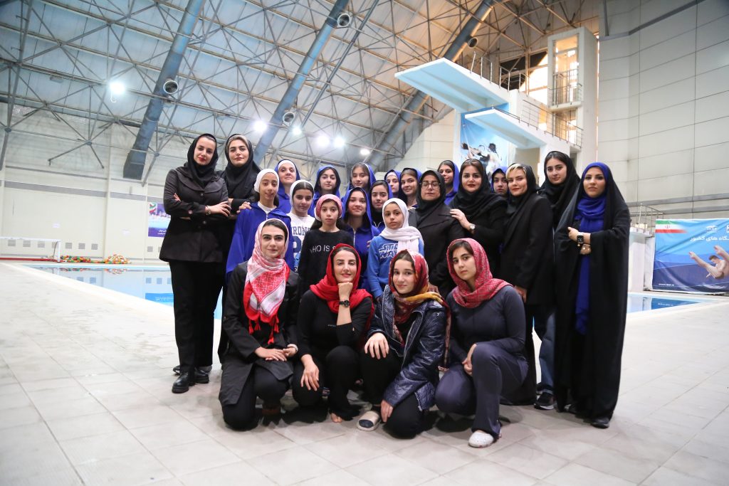 جشنواره شنای دختران نونهال در تهران برگزار شد؛ رقابت ۴۴۰ شناگر در ۵ ماده