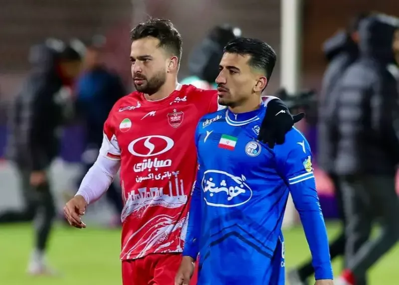 نبرد پرسپولیس و استقلال در اراک با هدف تغییر موازنه صدر جدول دنبال می‌شود