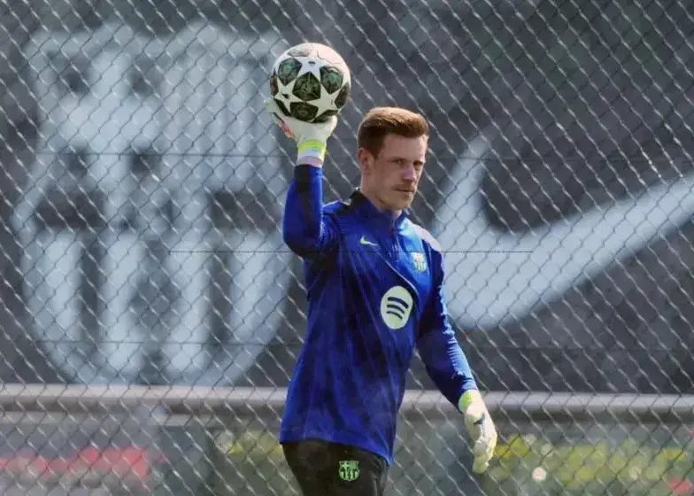 تراشتگن دوباره در تمرینات بارسلونا حضور یافت آینده دروازه تیم زیر ذره‌بین