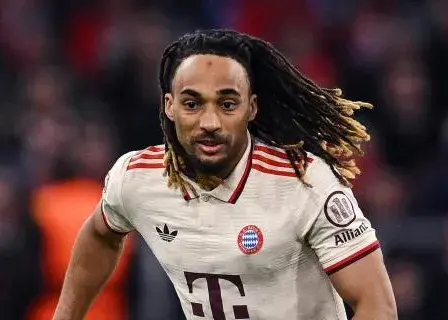 آینده مبهم مدافع فرانسوی در بایرن و درخواست دقیقه های بیشتر با تعیین قیمت تازه برای خروج احتمالی