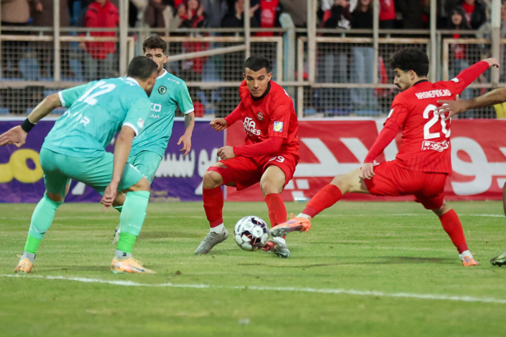 قهرمانی سپاهان در نیم‌فصل لیگ برتر فوتبال؛ آماری ضعیف اما صدرنشینی با بازیکنان ایرانی