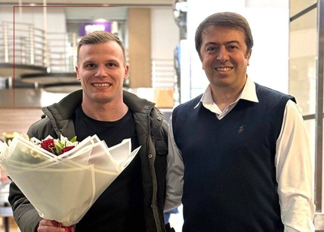 ورود مدافع مجارستانی به تهران؛ پرسپولیس ترکیب خود را کامل می‌کند