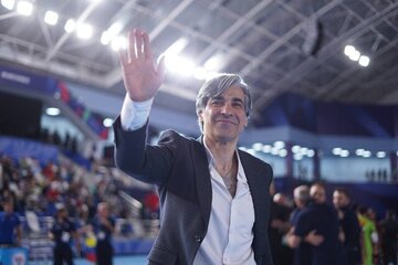 شمسایی در فهرست نامزدهای برترین سرمربی فوتسال جهان قرار گرفت شمسایی در فهرست نامزدهای برترین سرمربی فوتسال جهان قرار گرفت