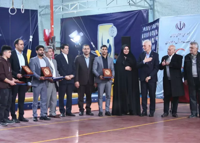 ملی‌پوشان و مربیان برتر ژیمناستیک در لیگ هنری کشور مورد تقدیر قرار گرفتند