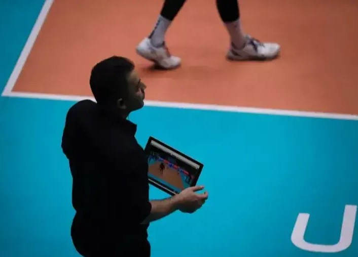 شگفتی بزرگ در لیگ والیبال؛ مس رفسنجان مدعی ارومیه را در خانه اش شکست داد / انتقاد تند علیزاده از بازیکنان