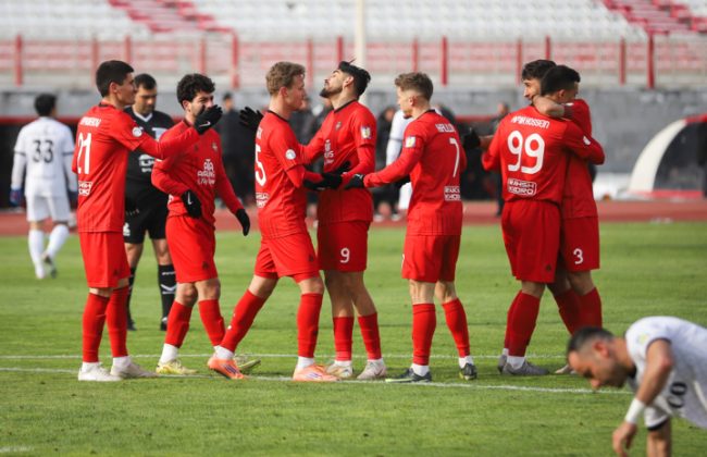 جنگ امشب تراکتور و السد؛ صعود قطعی در برابر مبارزه برای بقا