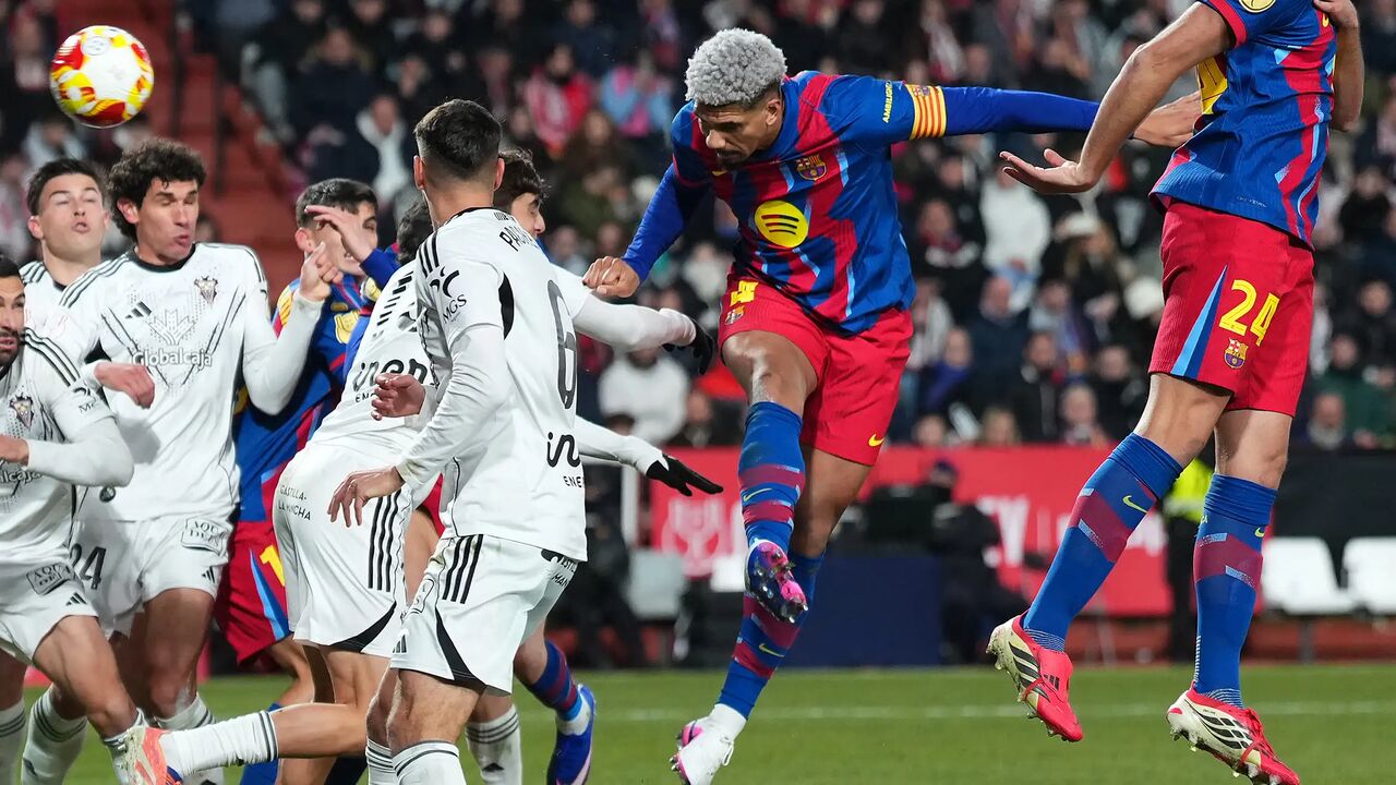 بارسلونا موفق شد آلباسته را شکست دهد و جایگاهش در نیمه‌نهایی کوپا دل‌ری تثبیت شود