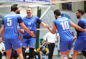 صدرنشینی شهداب در لیگ والیبال/ شکست سنگین مهرگان و پیروزی سخت سپاهان