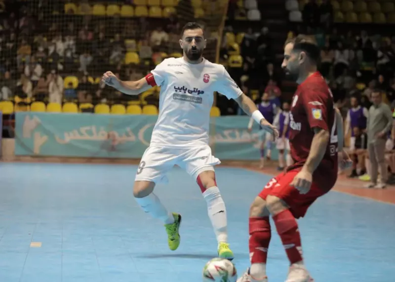 بهشتی‌سازه در آستانه سقوط