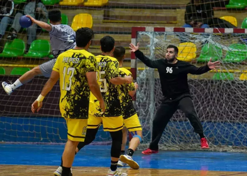 شوک به هندبال ایران؛ هپکو در آستانه انحلال! بازیکنان: دیگر به اصفهان نمی‌رویم