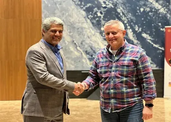 کریستین بائو در کنار تیم ملی سابر ایران برای قهرمانی آسیا