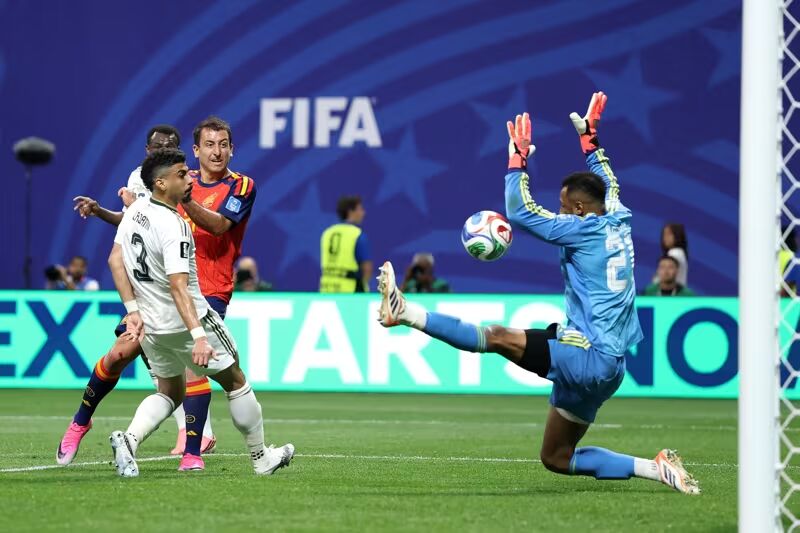 شب درخشان اسپانیا با جشن چهار گله برابر عربستان