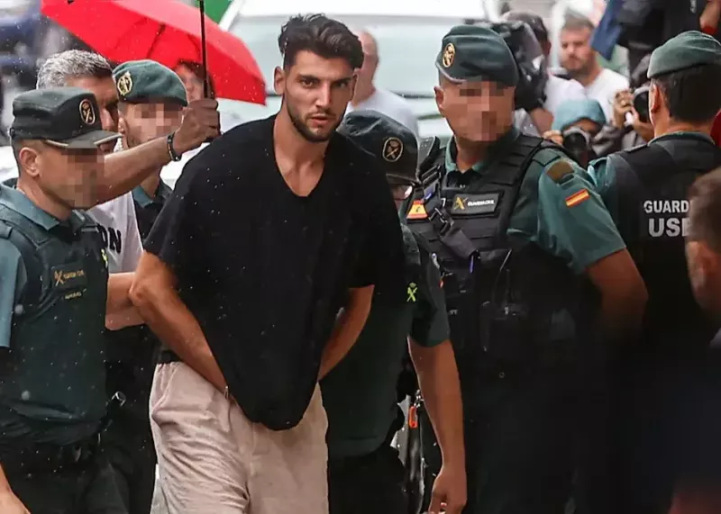 رافا میر با حکم ۸ سال زندان در پرونده جنسی مواجه شد