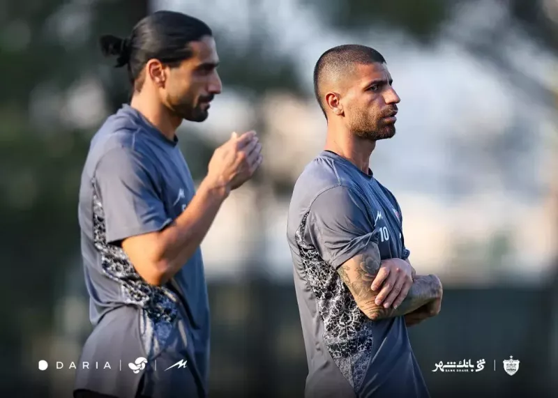 پرسپولیس با لشکر غایبان مقابل چادرملو صفآرایی میکند