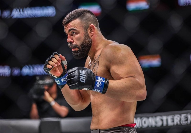 امیر علی اکبری برای ثبت نام ایران در MMA جهان می‌جنگد