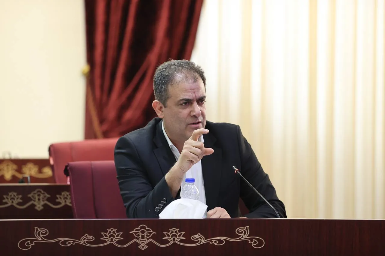 آتوسا گلشادنژاد پرچمدار شد، پاداش طلای کاراته اعلام شد