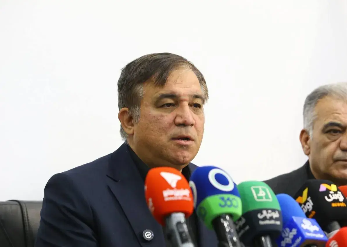 قهرمانی استقلال دوباره جنجالی شد؛ تاجرنیا از فدراسیون درخواست همراهی کرد