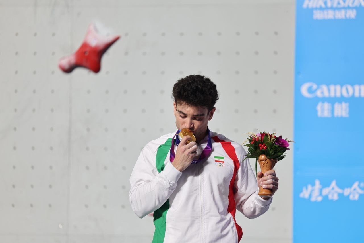 تنها دو سنگ‌نورد ایران راهی ناگویا می‌شوند